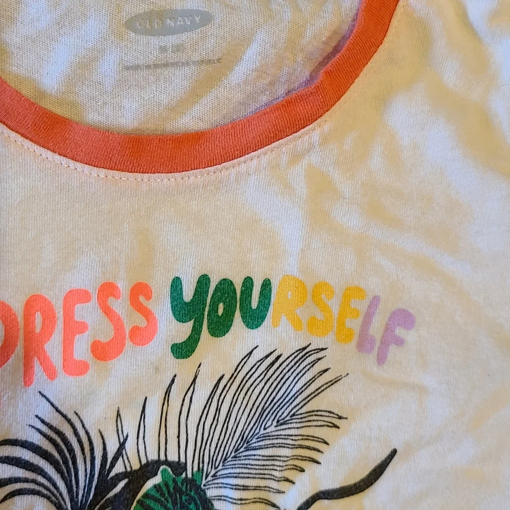 🦔Old navy Girls Express Yourself  tee🍉